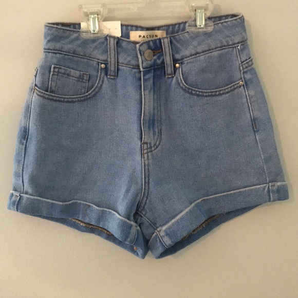 PacSun Pants - Lightwash mom jean shorts!!